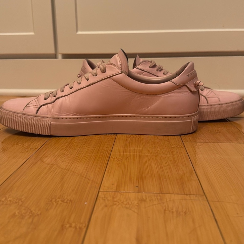 Givenchy Men's Pink Sneakers - Picture 6 of 11